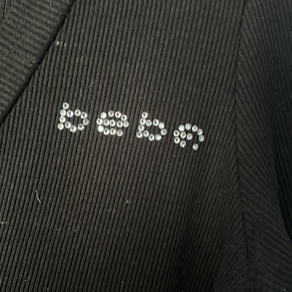 Bebe deep-V with 3/4 sleeve & sparkle button detail. - Picture 3 of 6